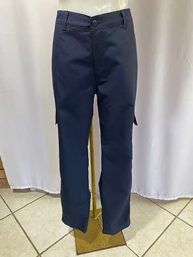 Modelo de calça confeccionado pela Jaan — referência 6