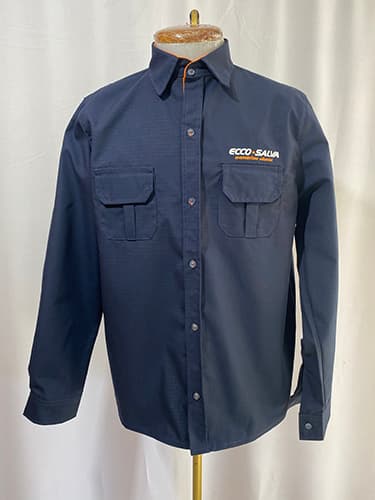Modelo de camisa confeccionado pela Jaan — referência 16