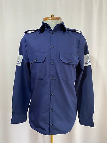 Modelo de camisa confeccionado pela Jaan — referência 18