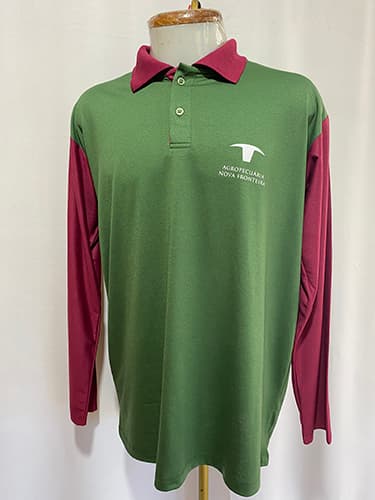 Modelo de polo confeccionado pela Jaan — referência 66